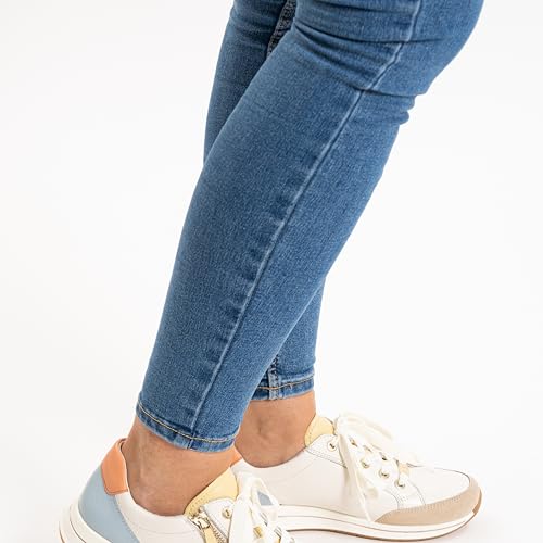 Women's Low-Top Sneakers